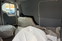 valkoinen Volkswagen Caddy Maxi 2023 kuva 13.