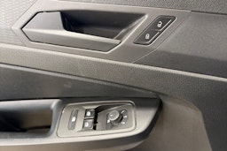 valkoinen Volkswagen Caddy Maxi 2023 kuva 18.