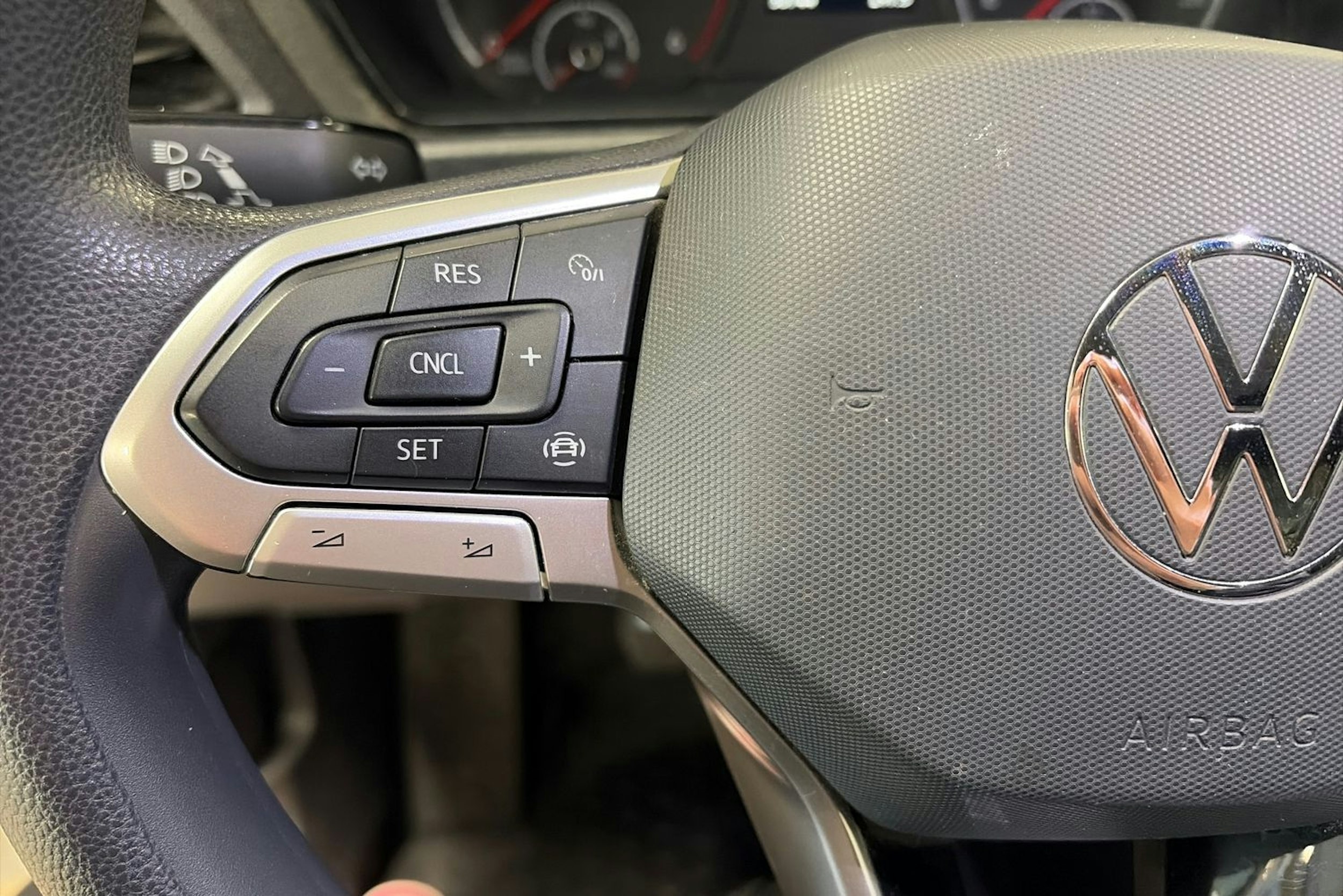 valkoinen Volkswagen Caddy Maxi 2023 kuva 20.