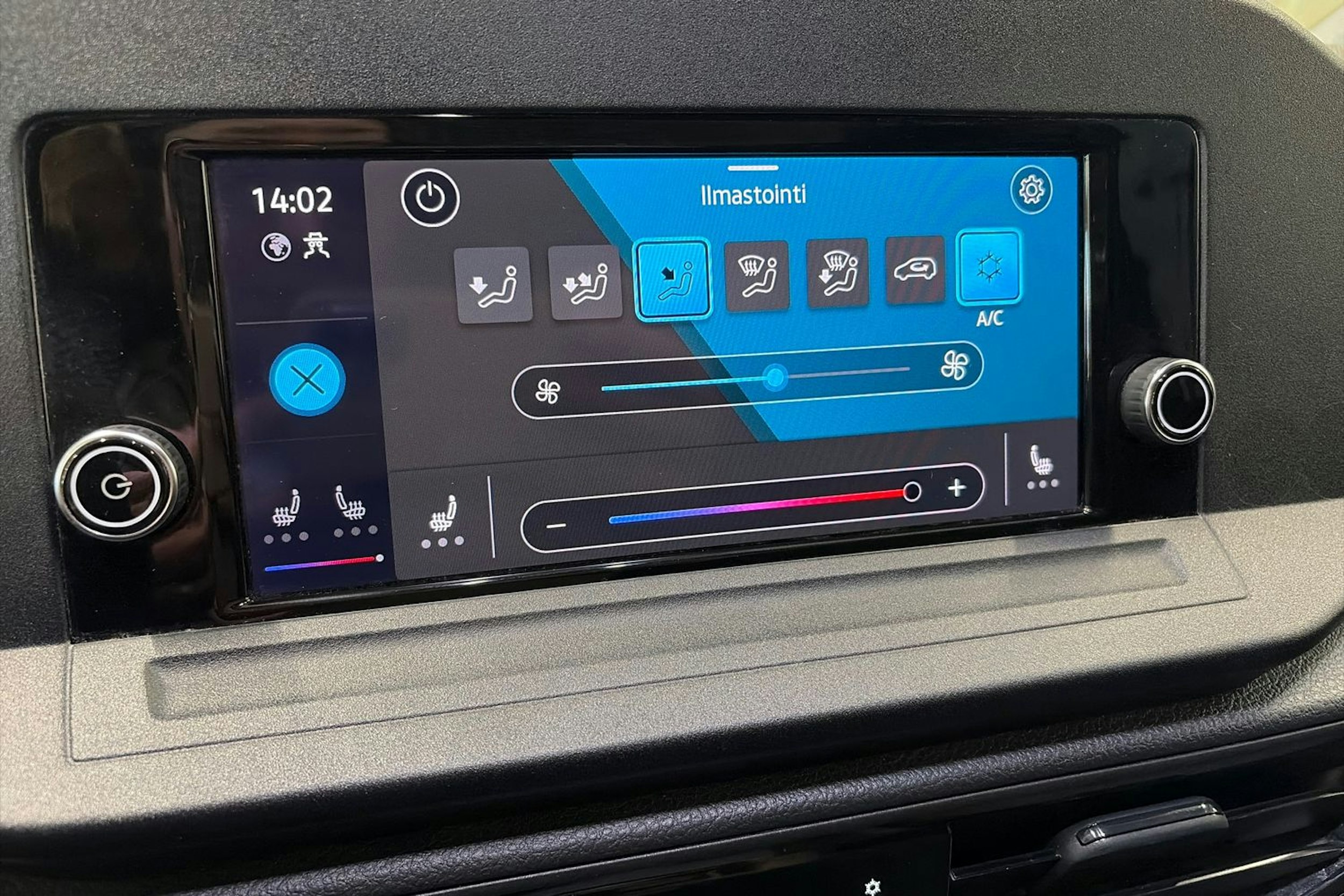 valkoinen Volkswagen Caddy Maxi 2023 kuva 25.