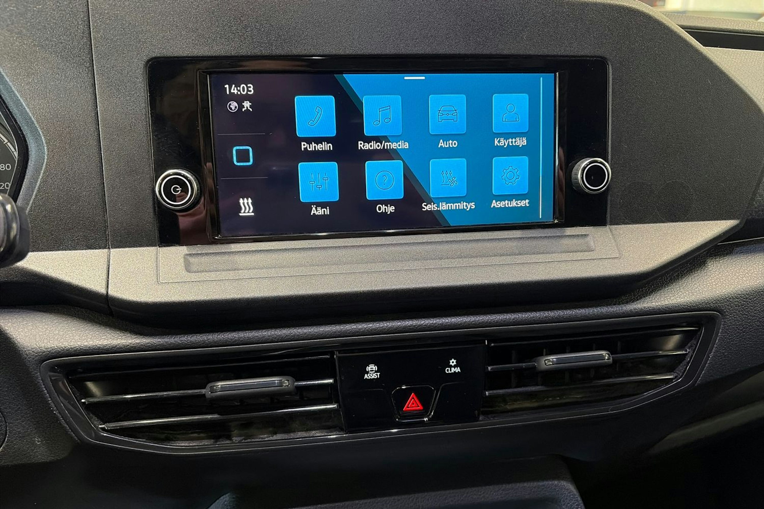 valkoinen Volkswagen Caddy Maxi 2023 kuva 28.