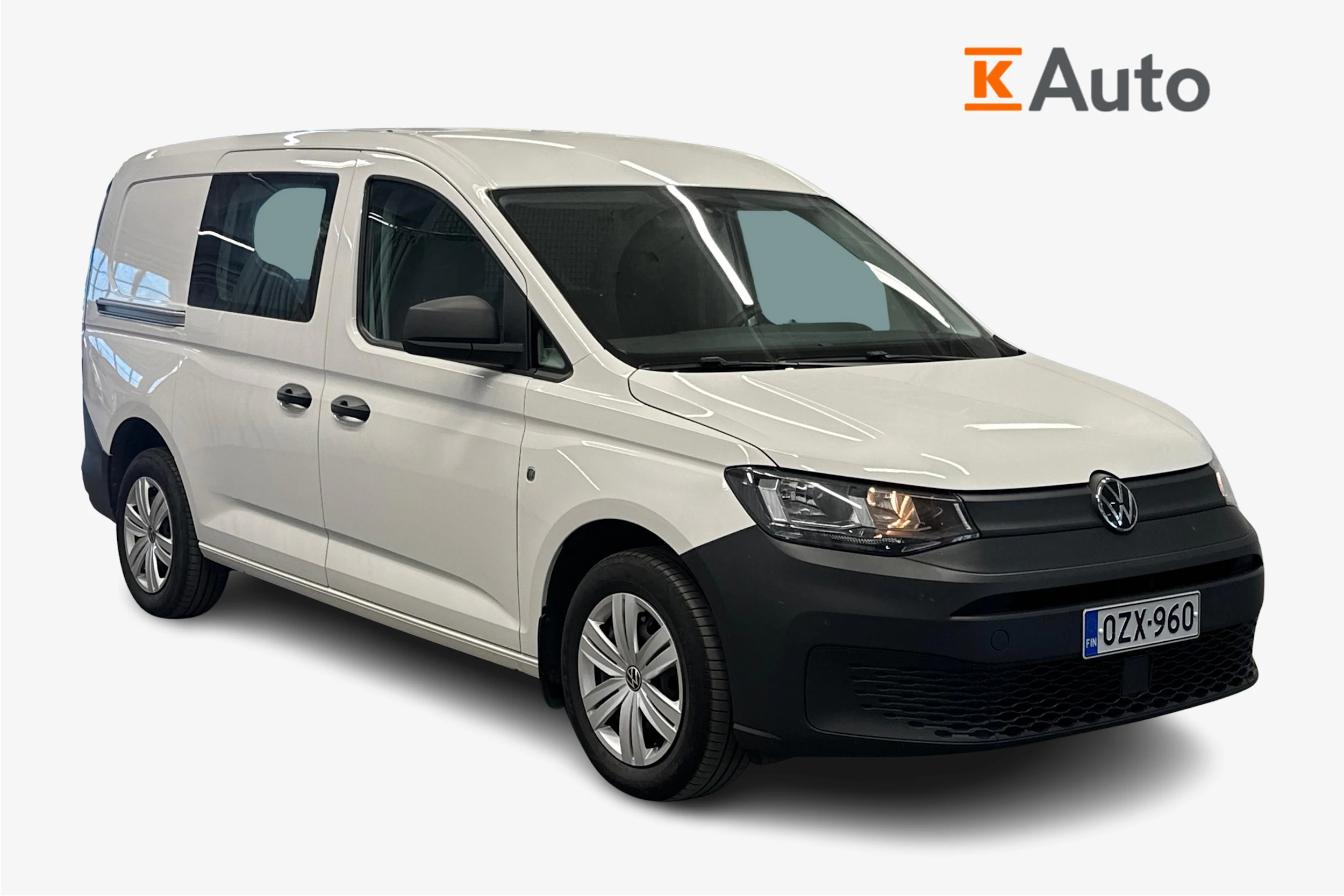 valkoinen Volkswagen Caddy Maxi 2023 kuva 1.
