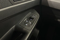 valkoinen Volkswagen Caddy Maxi 2023 kuva 14.