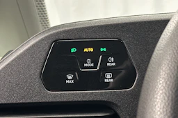 valkoinen Volkswagen Caddy Maxi 2023 kuva 15.