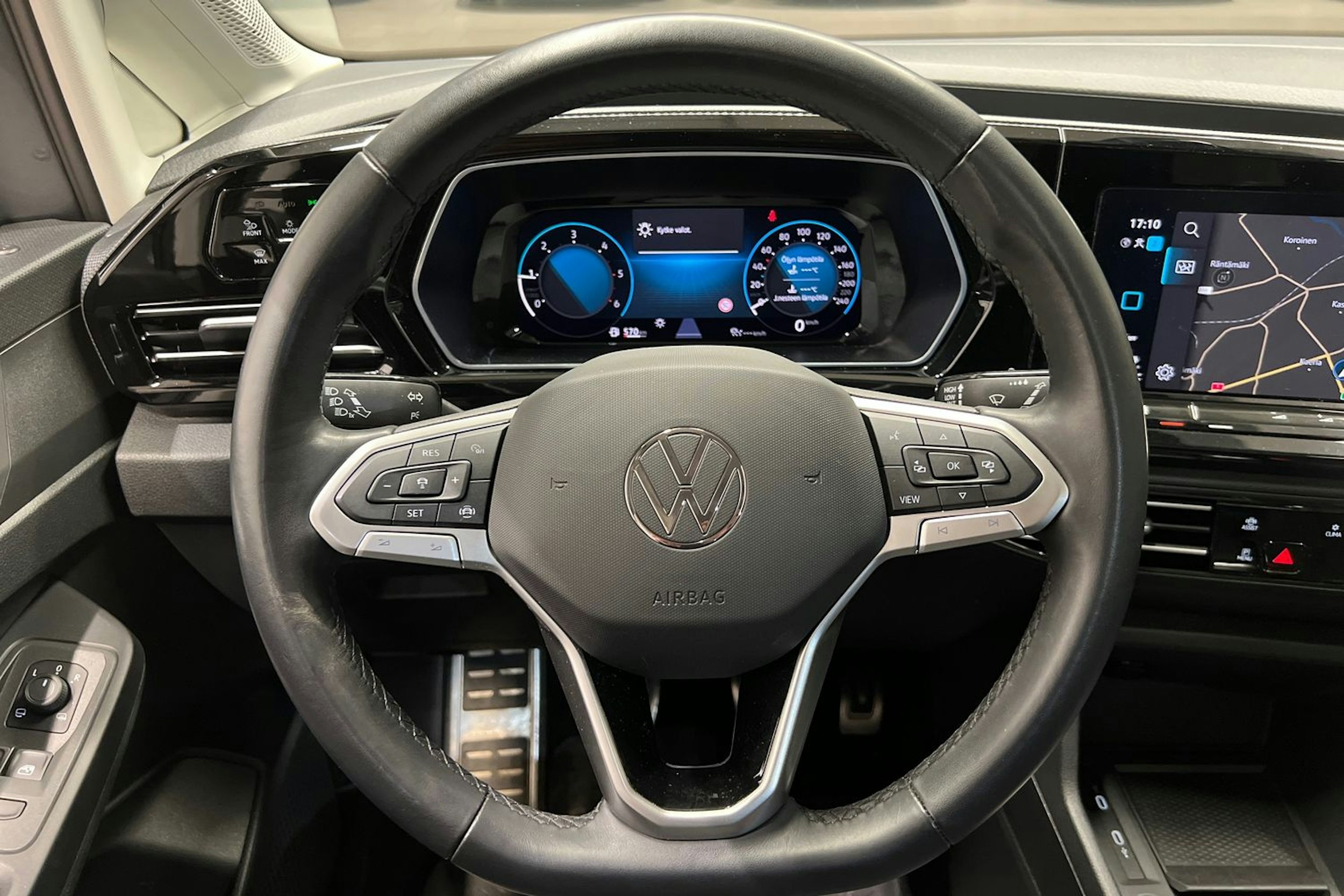 Harmaa Volkswagen Caddy Maxi 2023 kuva 13.