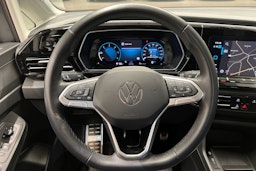 Harmaa Volkswagen Caddy Maxi 2023 kuva 13.