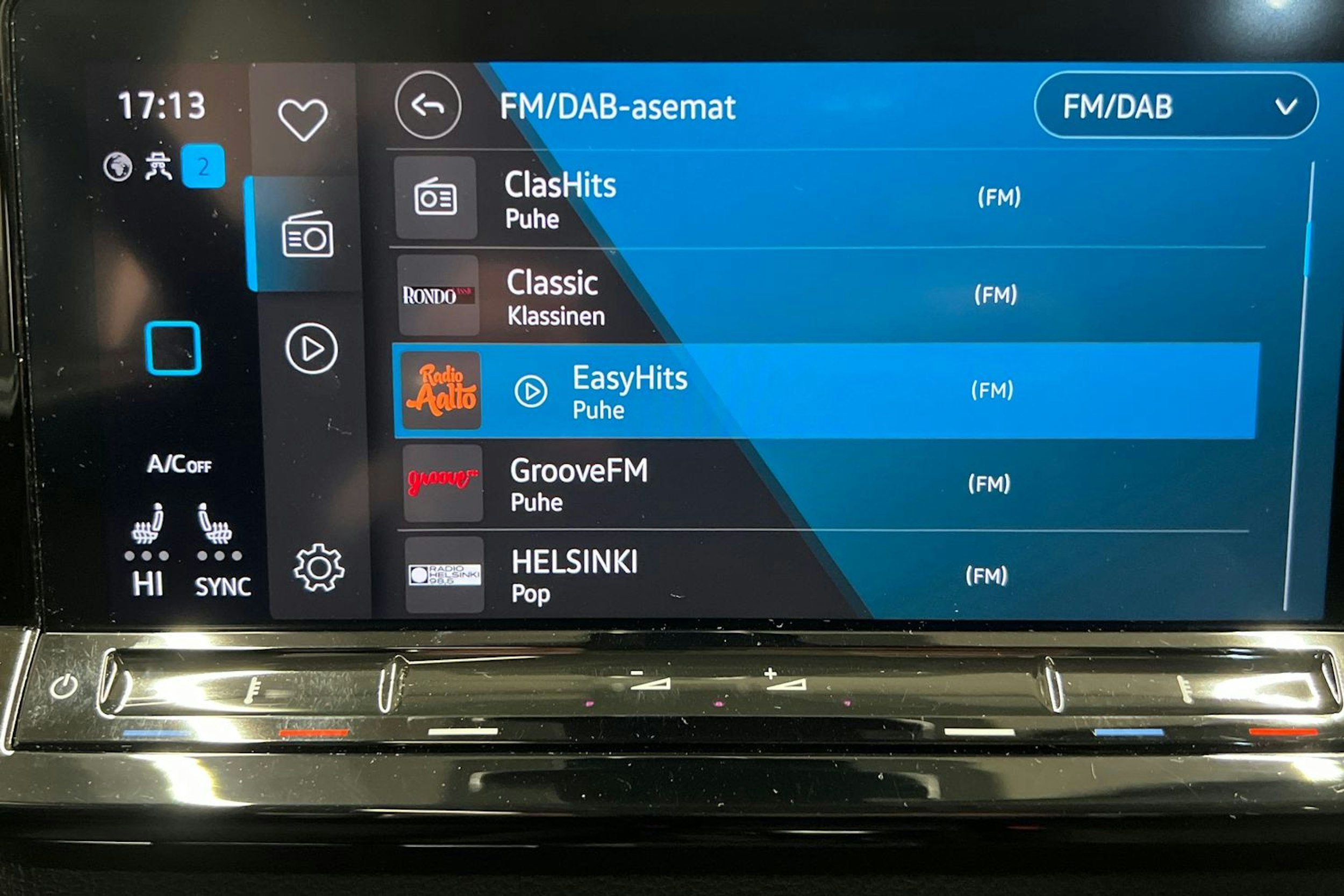 Harmaa Volkswagen Caddy Maxi 2023 kuva 19.