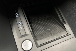 Harmaa Volkswagen Caddy Maxi 2023 kuva 24.