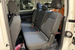 Valkoinen Volkswagen Caddy Maxi 2023 kuva 17.