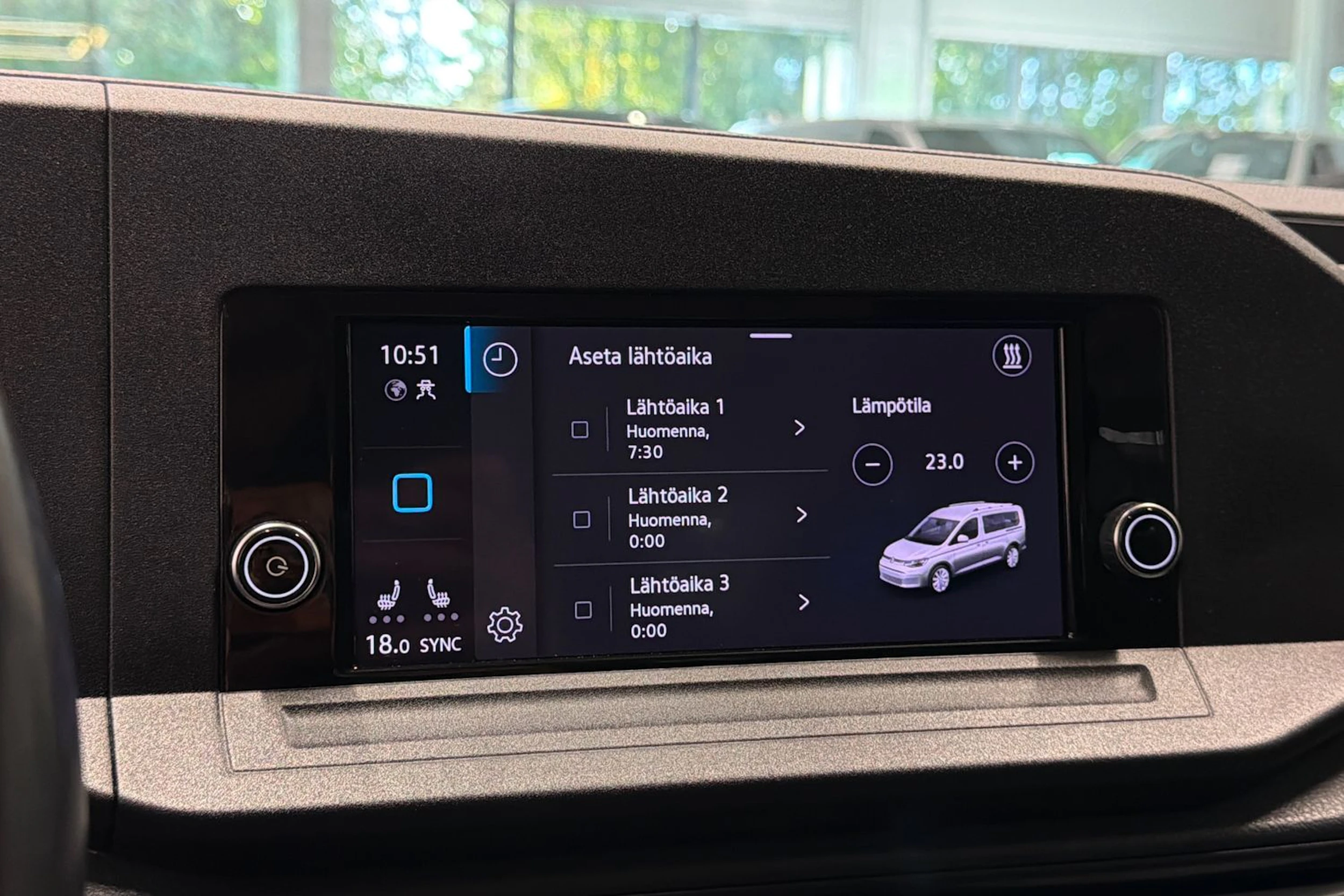 Valkoinen Volkswagen Caddy Maxi 2023 kuva 23.