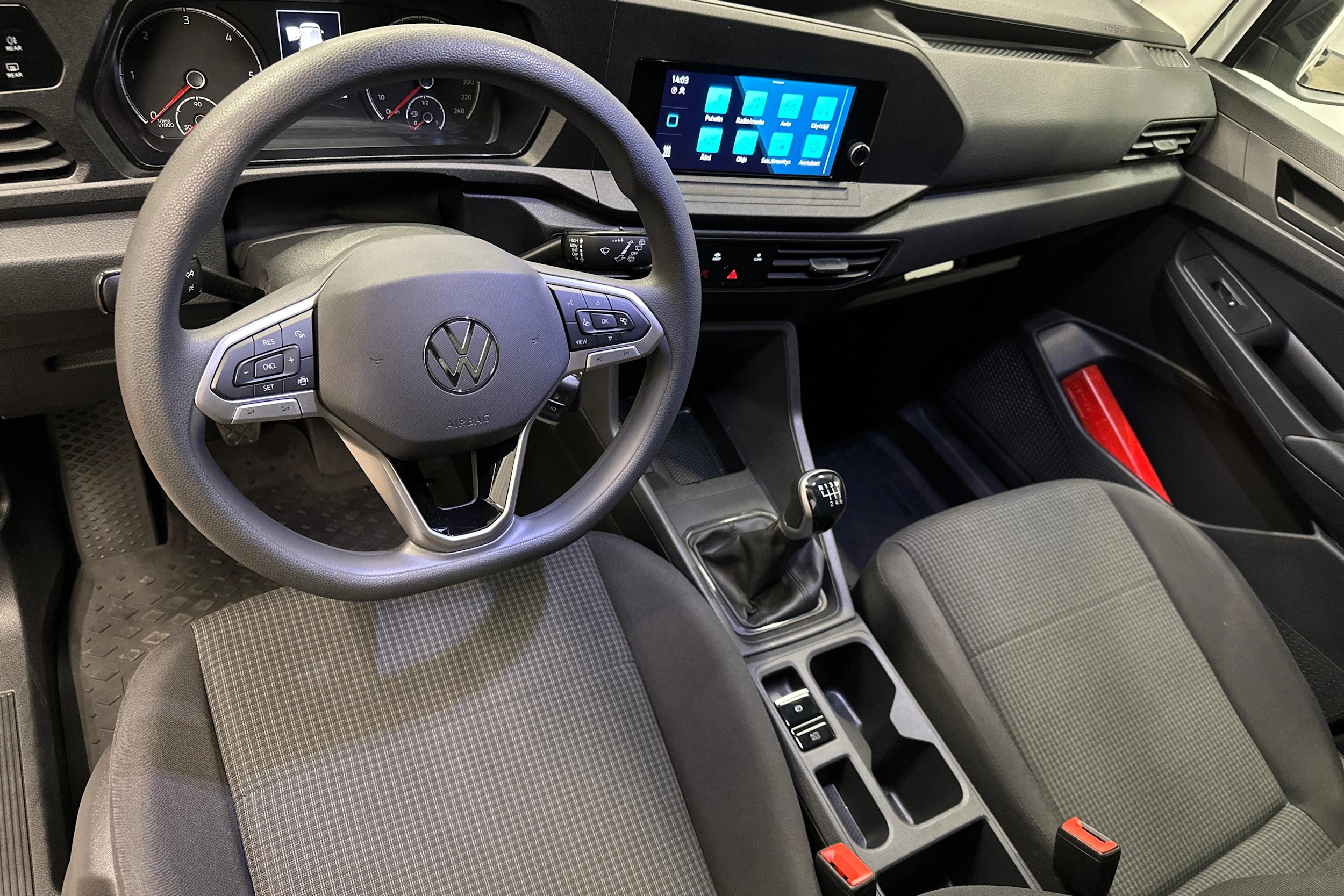 valkoinen Volkswagen Caddy Maxi 2023 kuva 7.