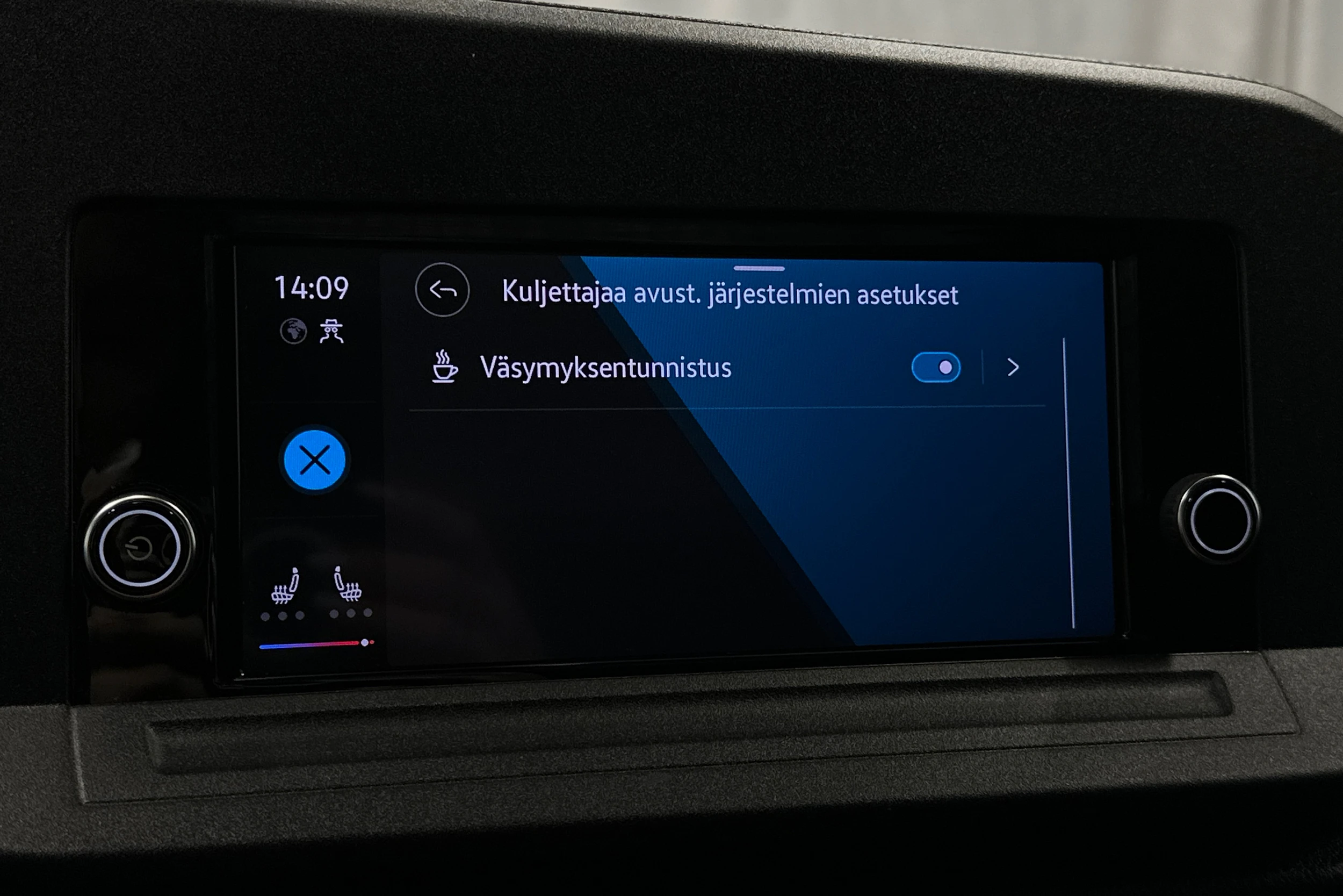 valkoinen Volkswagen Caddy Maxi 2023 kuva 22.