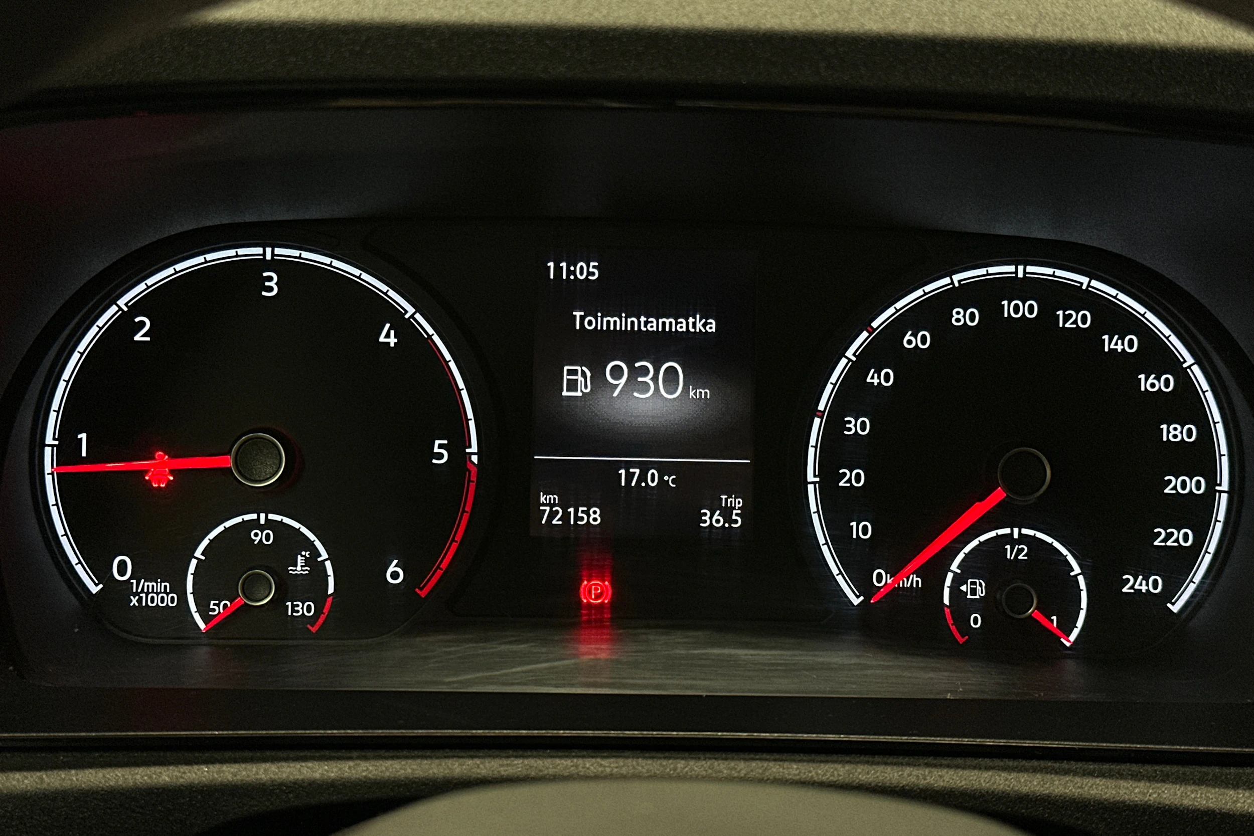 valkoinen Volkswagen Caddy Maxi 2023 kuva 13.
