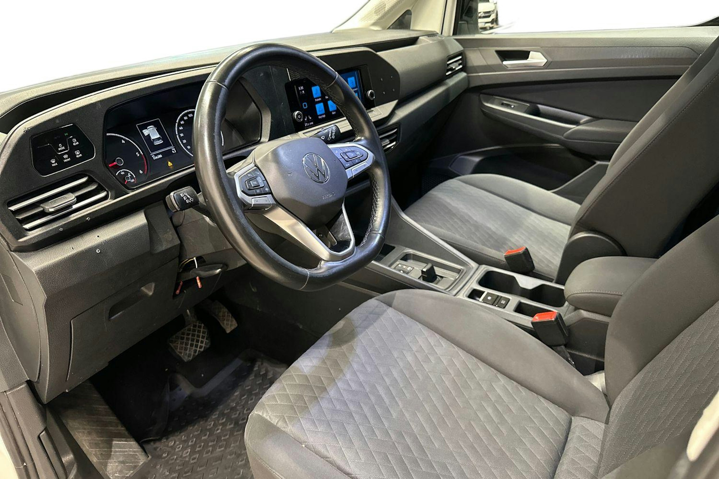 valkoinen Volkswagen Caddy Maxi 2023 kuva 6.