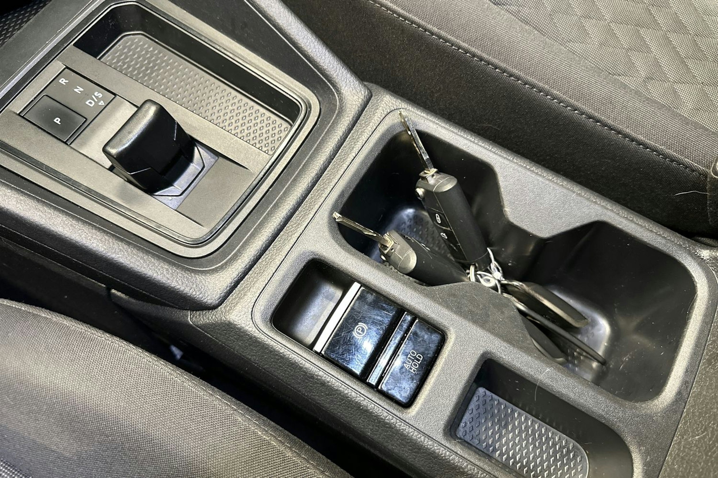 valkoinen Volkswagen Caddy Maxi 2023 kuva 22.