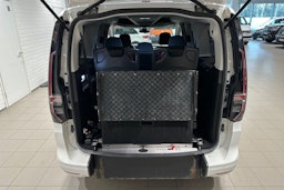 valkoinen Volkswagen Caddy Maxi 2023 kuva 31.