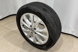 musta Volkswagen Caddy Maxi 2023 kuva 14.