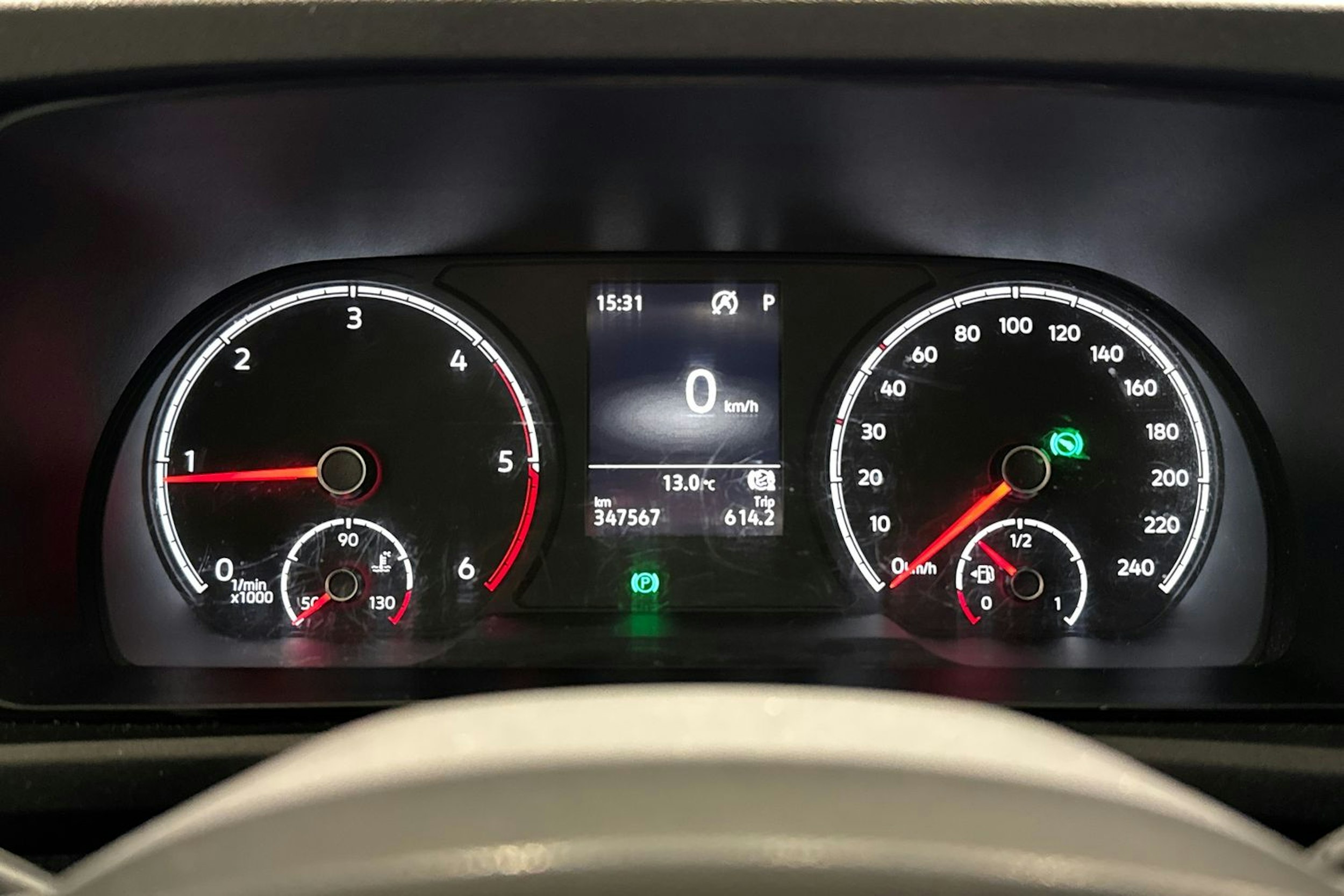 musta Volkswagen Caddy Maxi 2023 kuva 19.