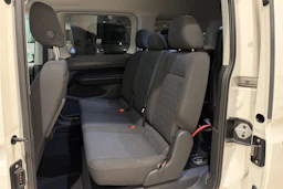 valkoinen Volkswagen Caddy Maxi 2024 kuva 15.