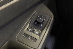 valkoinen Volkswagen Caddy Maxi 2024 kuva 18.