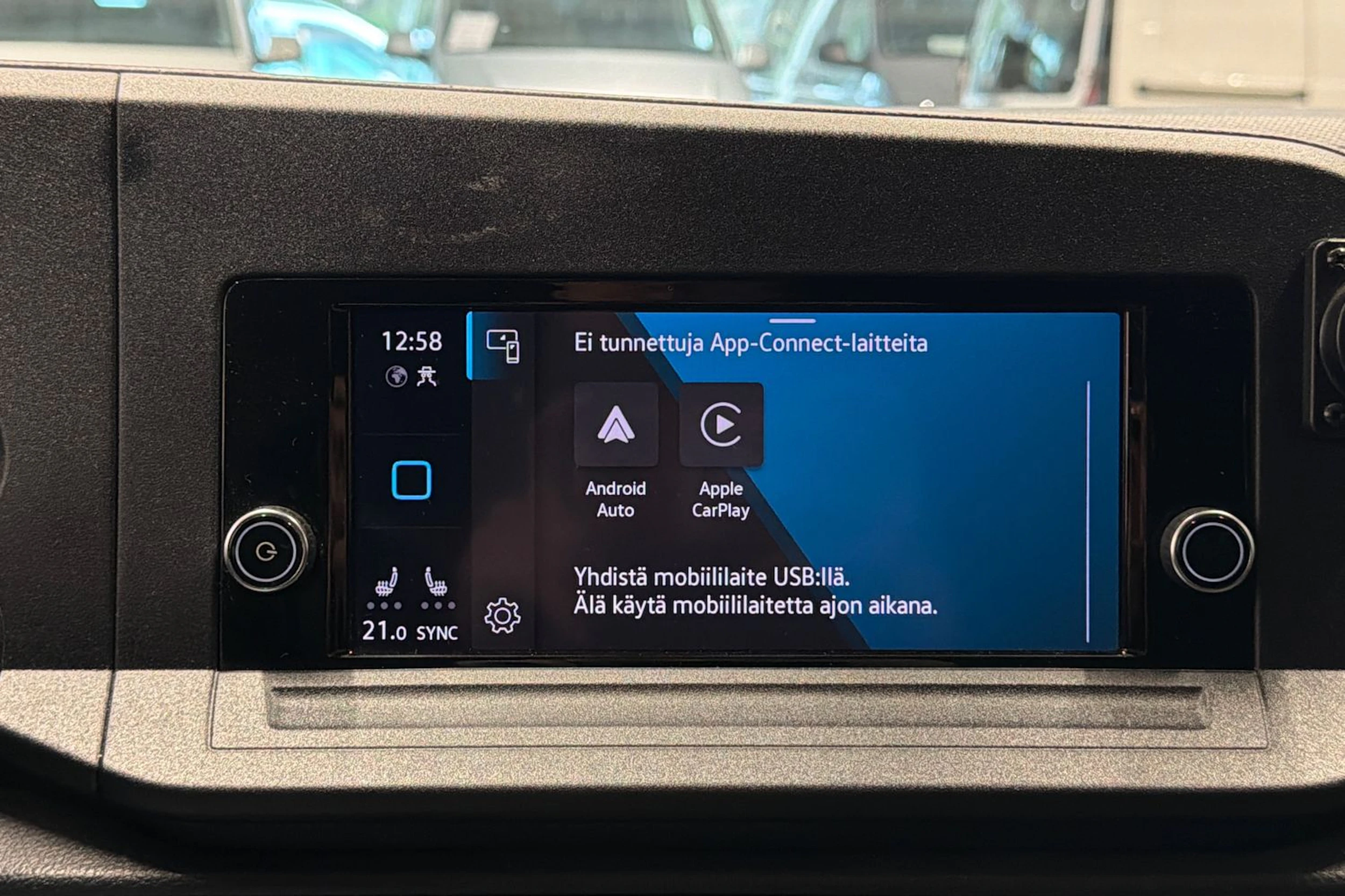 valkoinen Volkswagen Caddy Maxi 2024 kuva 26.