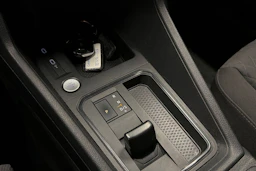 valkoinen Volkswagen Caddy Maxi 2024 kuva 29.