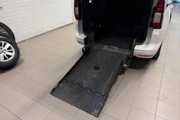 valkoinen Volkswagen Caddy Maxi 2024 kuva 33.