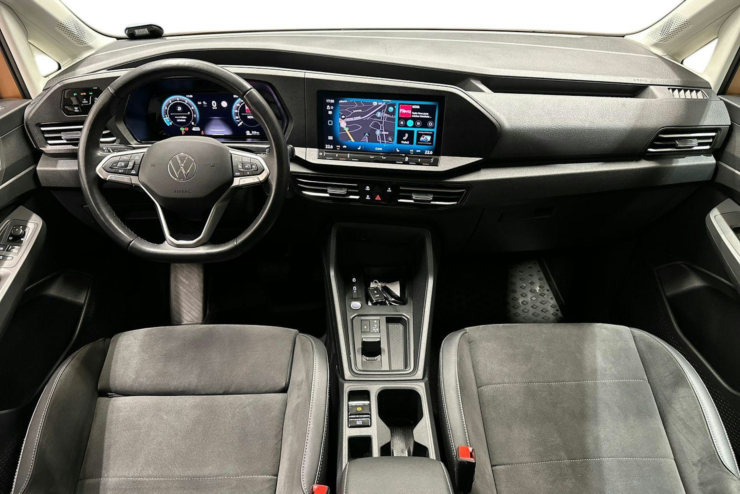 Oranssi Volkswagen Caddy Maxi 2024 kuva 9.