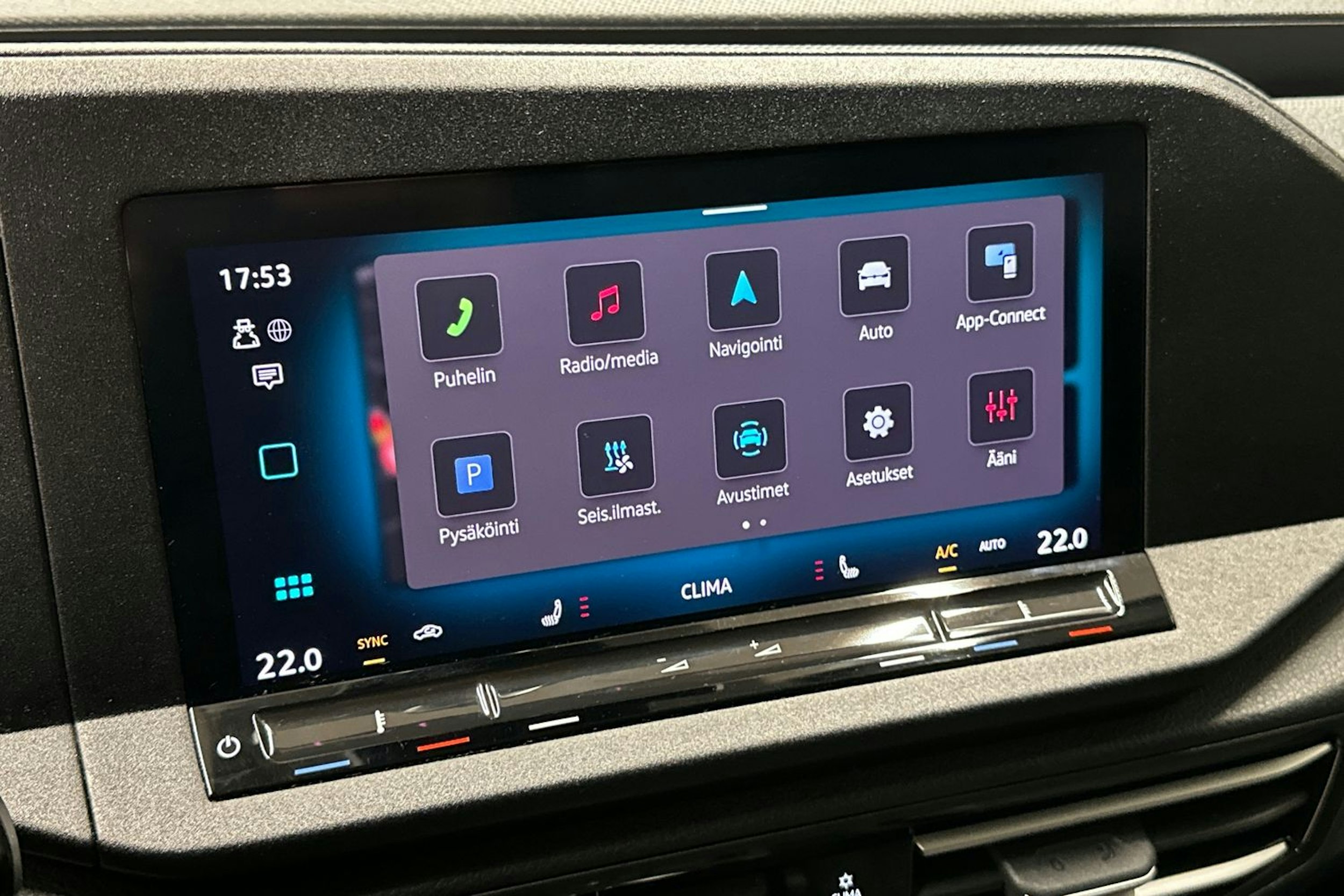 Oranssi Volkswagen Caddy Maxi 2024 kuva 22.