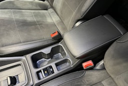 Oranssi Volkswagen Caddy Maxi 2024 kuva 28.