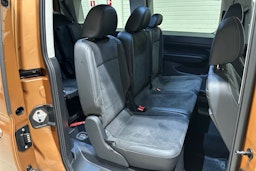 Oranssi Volkswagen Caddy Maxi 2024 kuva 30.