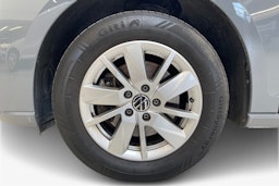 harmaa Volkswagen Caddy Maxi 2024 kuva 11.