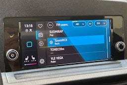 harmaa Volkswagen Caddy Maxi 2024 kuva 27.