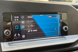 harmaa Volkswagen Caddy Maxi 2024 kuva 28.