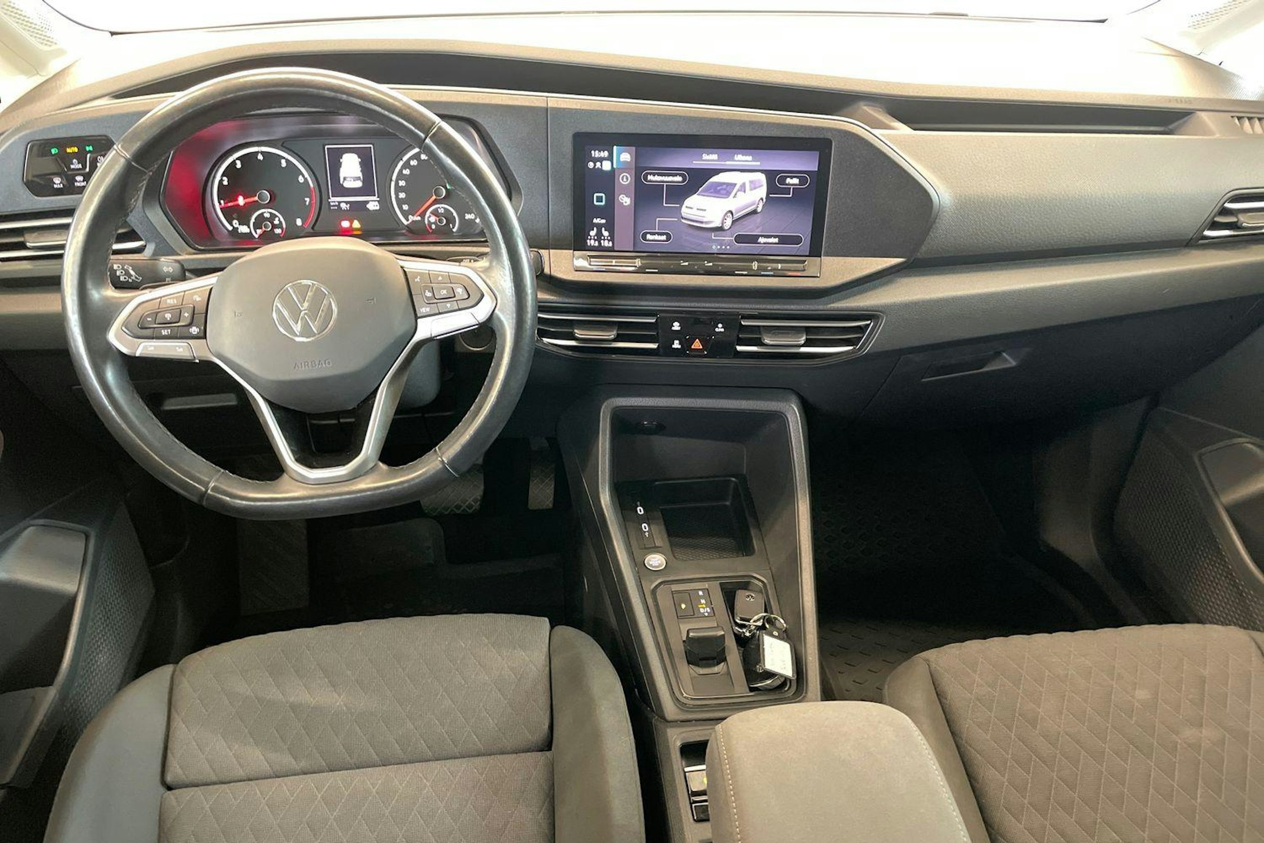 met. musta Volkswagen Caddy Maxi 2024 kuva 9.