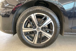 met. musta Volkswagen Caddy Maxi 2024 kuva 11.
