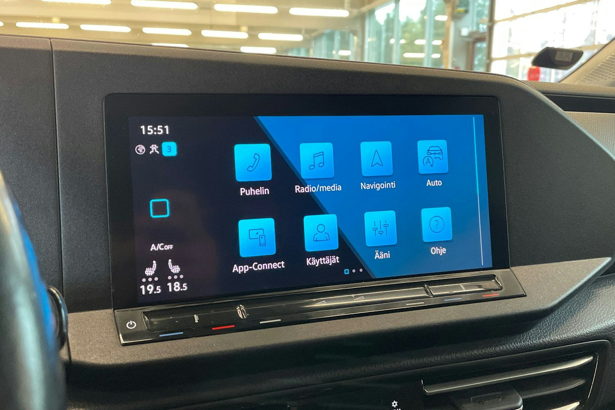 met. musta Volkswagen Caddy Maxi 2024 kuva 19.