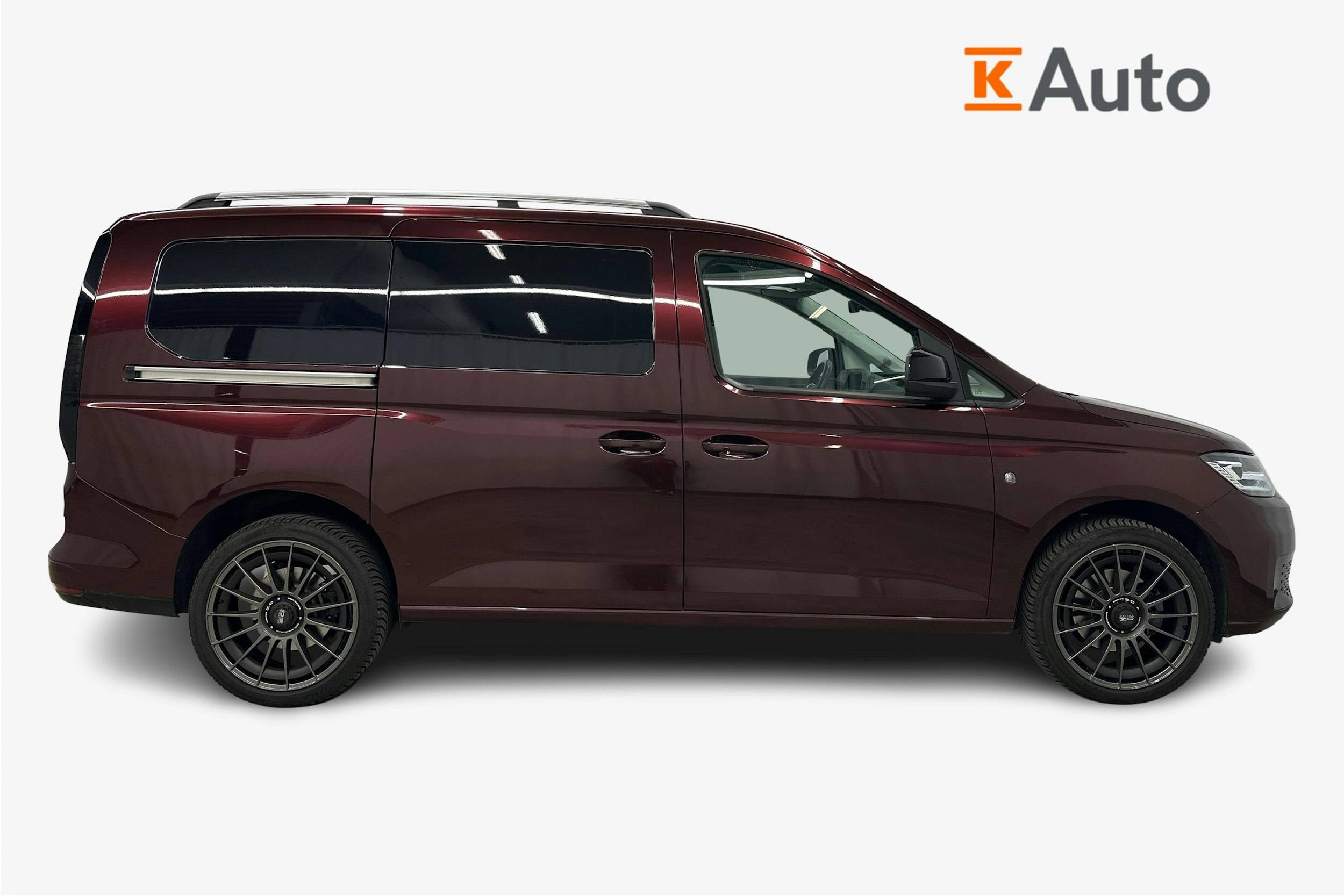 musta Volkswagen Caddy Maxi 2024 kuva 5.
