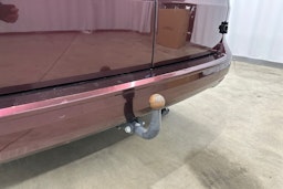 musta Volkswagen Caddy Maxi 2024 kuva 23.