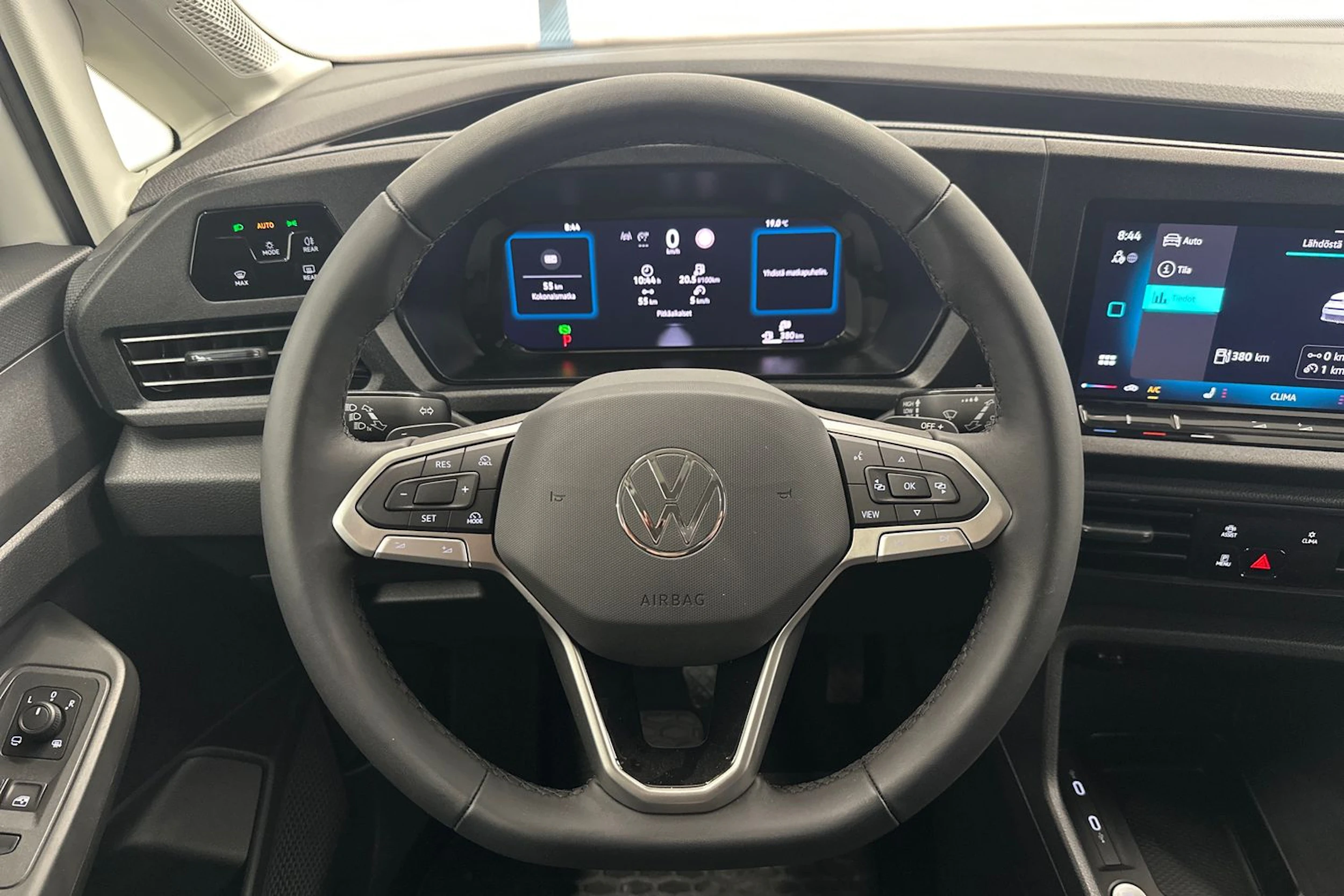 valkoinen Volkswagen Caddy Maxi 2025 kuva 10.