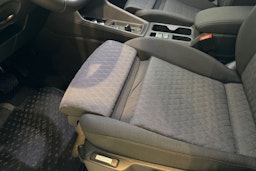 musta Volkswagen Caddy Maxi 2025 kuva 24.