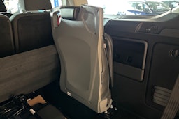 musta Volkswagen Caddy Maxi 2025 kuva 26.