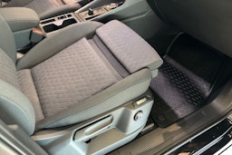 musta Volkswagen Caddy Maxi 2025 kuva 31.