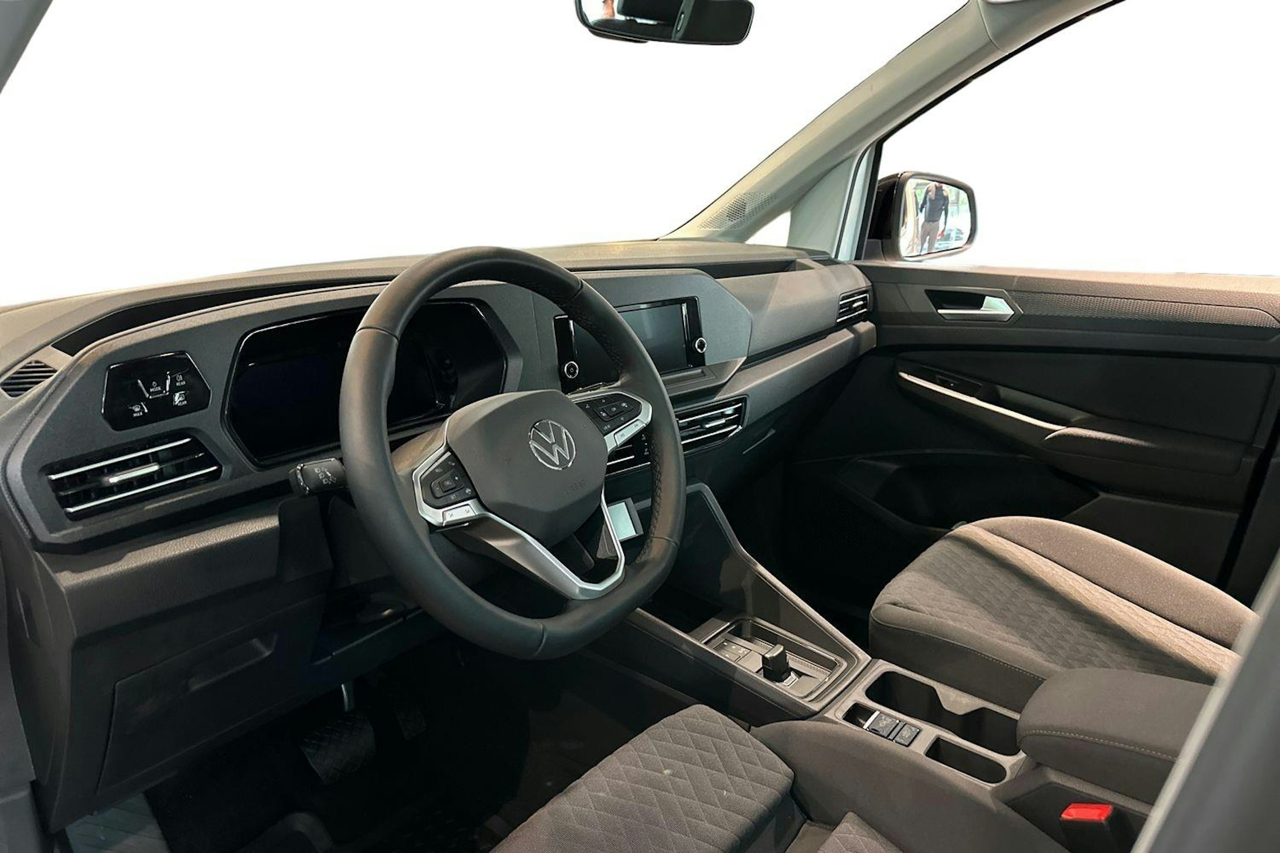 valkoinen Volkswagen Caddy Maxi 2025 kuva 3.