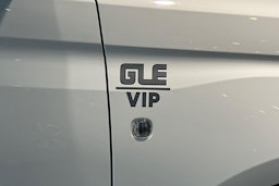 valkoinen Volkswagen Caddy Maxi 2025 kuva 6.