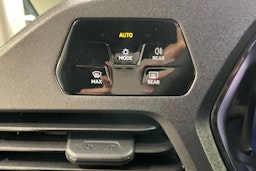 valkoinen Volkswagen Caddy Maxi 2025 kuva 15.