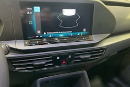 valkoinen Volkswagen Caddy Maxi 2025 kuva 16.