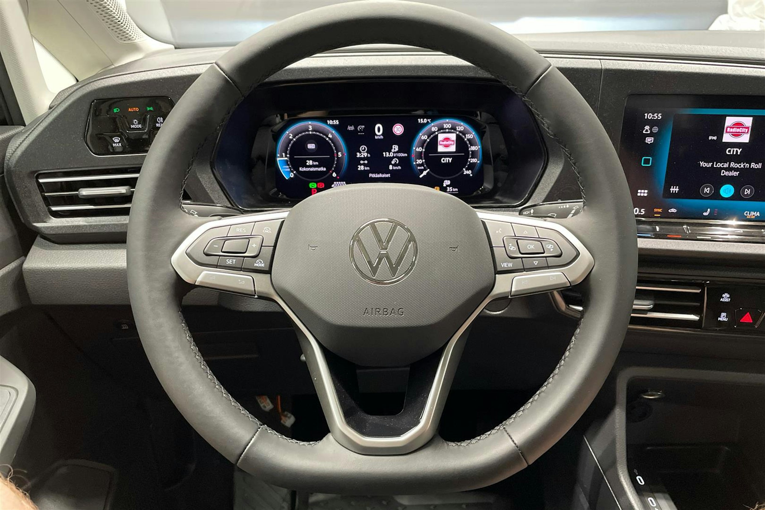 met. musta Volkswagen Caddy Maxi 2025 kuva 17.