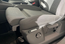 met. musta Volkswagen Caddy Maxi 2025 kuva 15.