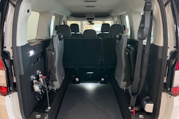 valkoinen Volkswagen Caddy Maxi 2025 kuva 11.